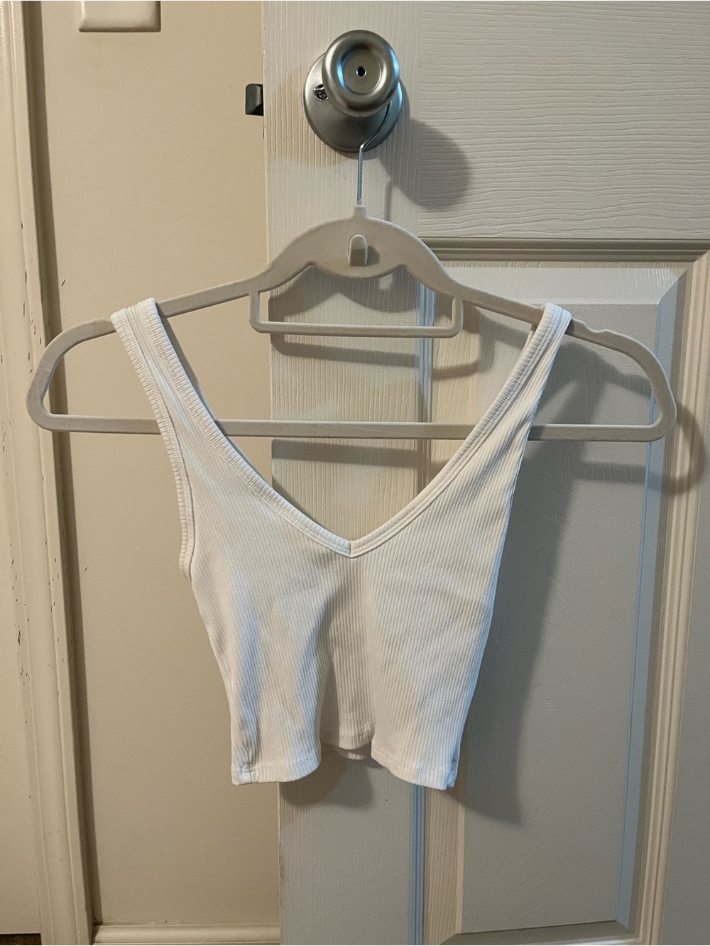 Garage White Ribbed V-Neck Crop Top